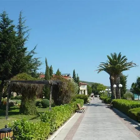 Villa Romana Elenite Apartments Apartment
