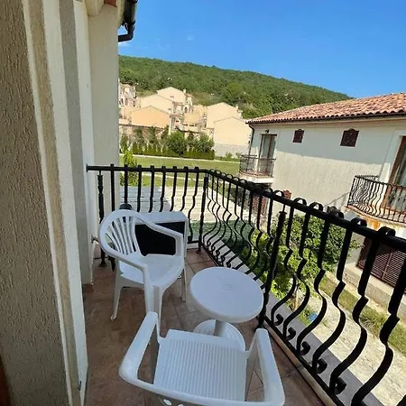 Villa Romana Elenite Apartments شقة *